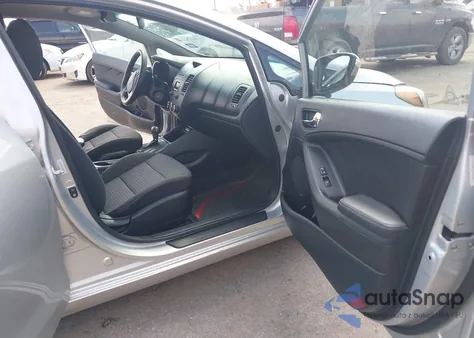 2015 Kia Forte Lx из США, поврежденный, VIN KNAFX4A67F5287233